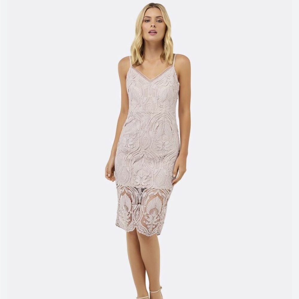 Elegant Lace Spaghetti Strap Dress - Cream in like new condition